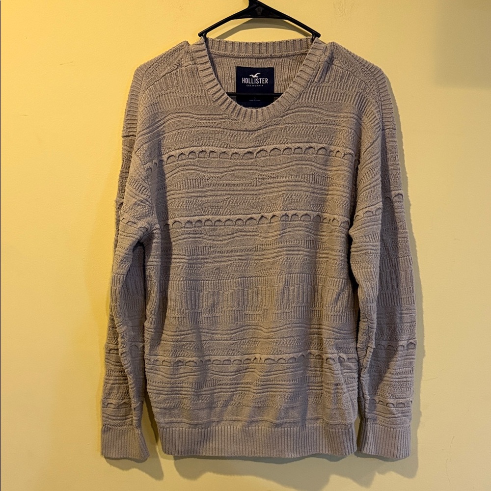 Hollister Men's Beige Crewneck Sweater